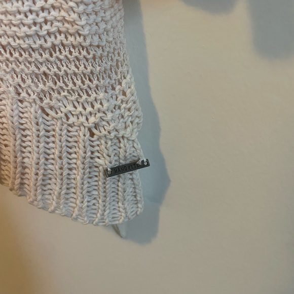 Hang ten 🦶 open knit sweater - Picture 3 of 6